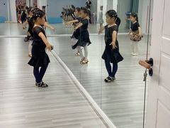 -雅米拉艺术中心(少儿舞蹈培训)