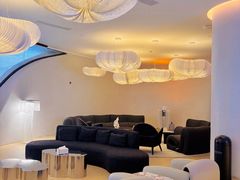 -涨巢·潮玩水疗局