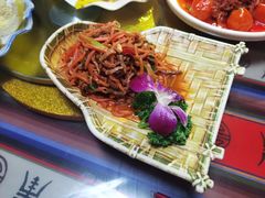 酸萝卜炒牦牛肉-吉祥圣雪藏餐
