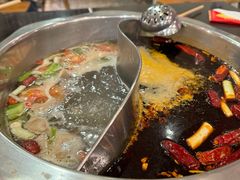 -重庆风光老灶火锅城(同德广场店)