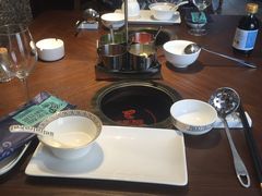 -泓炙颐凤鲜海鲜火锅料理(桐乡店)