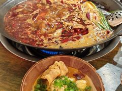 -黄潇洒老火锅(九眼桥宏济巷店)