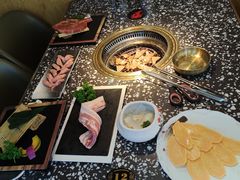 -黑牛の場烤肉(摩天活力城店)