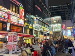 -BHC炸鸡(明洞总店)