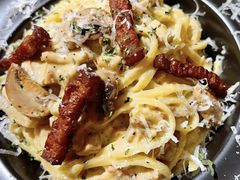 奶油培根意面-HELLO 27 意面·沙拉·帕尼尼