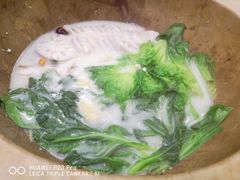 -滇香肴·云南菜蒸汽石锅鱼(云南北路店)