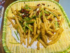 -黄泥岗·地道湖北菜(奥特莱斯店)