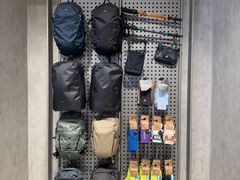 -百年港湾奥特莱斯(香炉礁店)