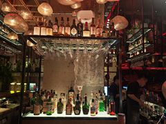 -FOUR PLAY BAR