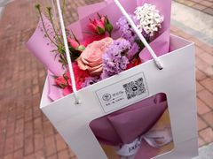 -何兮花店·气球派对鲜花店(马桥银春路万科城店)