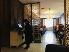 大堂-青年公社烤鸭(青年路店)