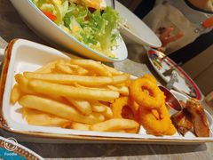 炸鸡翅薯条拼-Gray Whale 灰鲸餐厅(北美N1店)