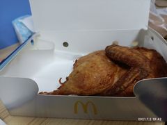-麦当劳(世界城广场店)