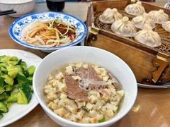 牛肉泡馍-西安贾三灌汤包·回坊小吃·清真炒菜(北院门总店)