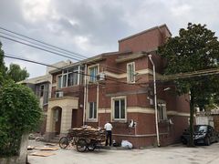 -联华超市(哈密路店)