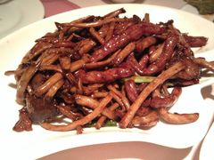 杏鲍菇炒牛柳-交大留园(东川路店)