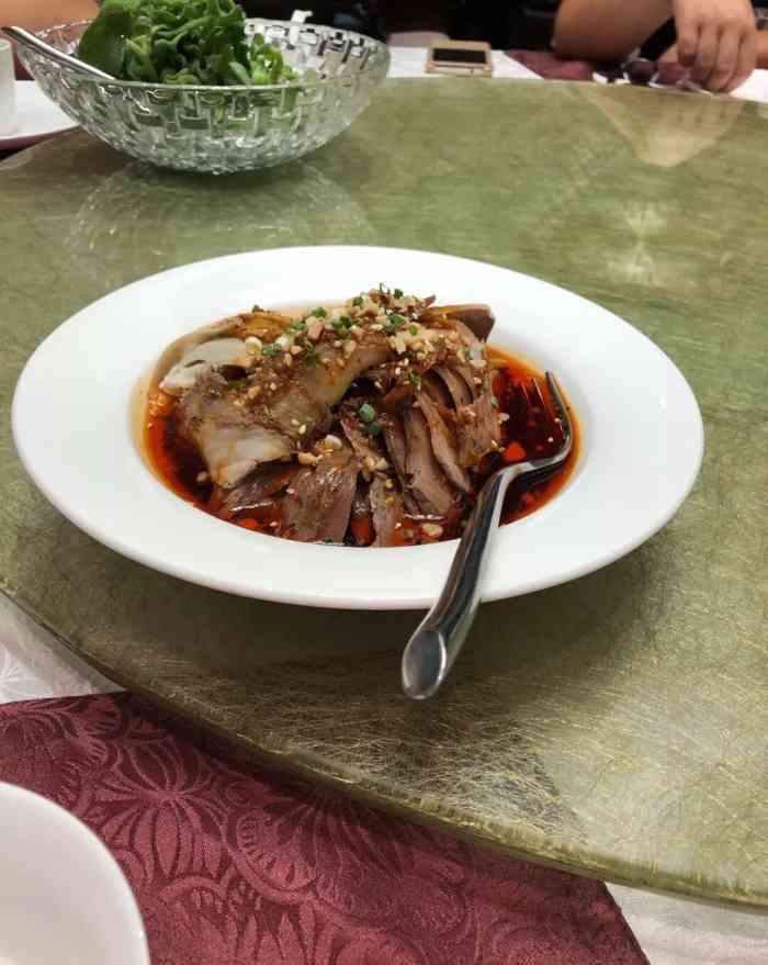 北苑大酒店湘苑食府-"湘菜馆招牌做得很大很到位很显眼,让人看了.