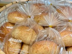 -分子跳动鲜活面包(五一大道店)