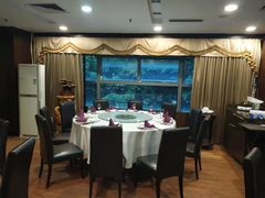 包厢-山泉公馆酒家(广州东站店)