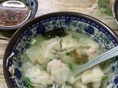 -无名氏宵夜小摊(祝家三姐妹馄饨店)