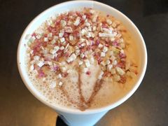 盛樱蜜桃芝士拿铁-星巴克臻选(郑州中原万达店)