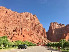 -天山神秘大峡谷