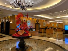 -深圳富苑皇冠假日套房酒店