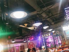 -马路牙子烧烤音乐酒馆(望京店)