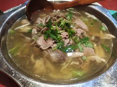 -谢老五跷脚牛肉·非遗传承店