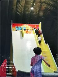 -失重星球乐园·蹦床馆(欢乐谷店)