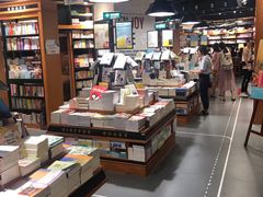 -西西弗书店&矢量咖啡(凯德晶萃广场店)