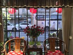 -愉肴麻辣香锅(中山路店)
