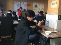 大堂-宝瑞门钉肉饼店