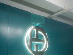 -荒岛实景沉浸密室(江汉路1店)