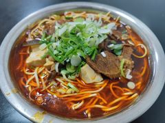 -薛记襄阳香辣牛肉面(平安路店)