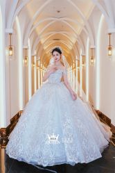 点击看大图 -艾拉·女王婚纱礼服馆