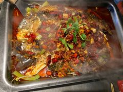 -辣尚瘾·烤鱼·新川菜(交大直营店)
