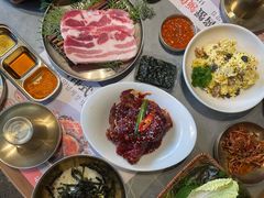 -草家酱蟹炭火烤肉店(珲春南路一店)