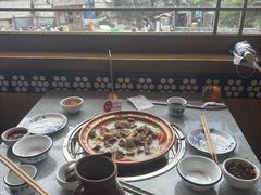 -阿婆情腊排骨火锅(金虹路店)