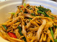 韭菜炒脆笋-巴音浩日娲·蒙餐(双林东路店)