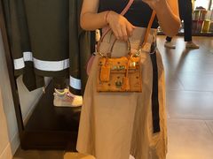 -MCM(比斯特上海购物村店)