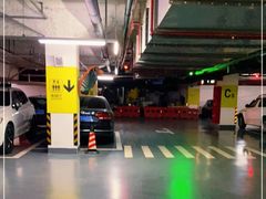 -189弄购物中心-地下停车场