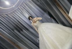 -Color卡诺婚纱礼服馆(南京严选店)