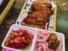 墨西哥秘制烤鸡翅-Famous肥猫墨西哥音乐餐吧(五棵松华熙LIVE店)