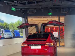 -TESLA 特斯拉(上海太古汇体验店)