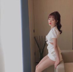 -AYO SALON