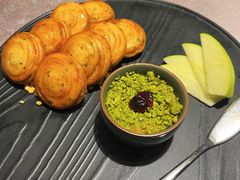 鹅肝酱葱油饼-九里云松·天香餐厅