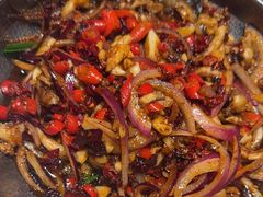 钢盆鱿鱼须-绿草地·湘菜(7mall店)