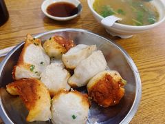 -黄阿姨锅贴大王(万航渡路店)