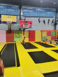 -飞跃蹦床乐园(南山科技园店)